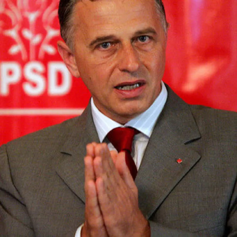 Mircea Geoana  sustine infiintarea unui Avocat al Copilului