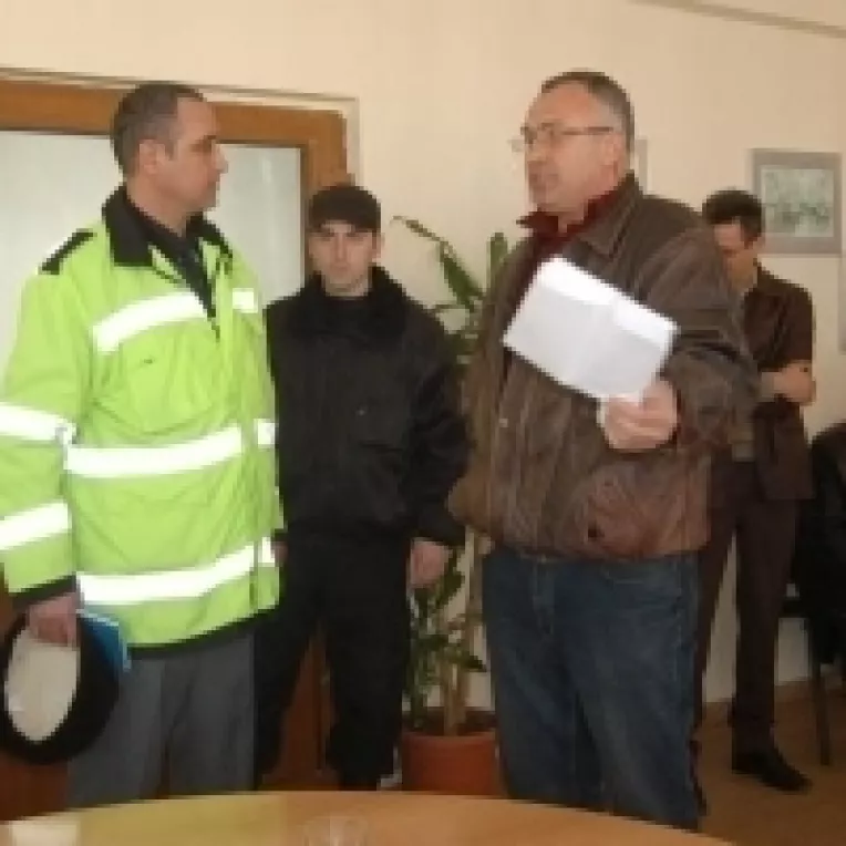 O sustinatoare a primarului Tusac, catre consilieri: "Ce, aveti ciuda pe tigan?"